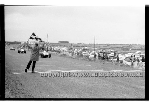 Phillip Island - 13th December  1959 - 59-PD-PI231259-112