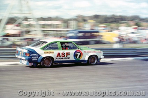 79017 - Bob Morris Holden A9X - Sandown  1979