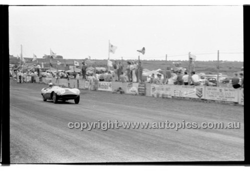 Phillip Island - 25th October  1959 - 59-PD-PI251059-079