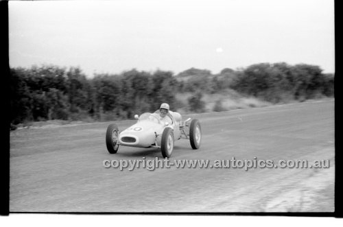 Phillip Island - 14th March 1960 - 60-PD-PI14360-011