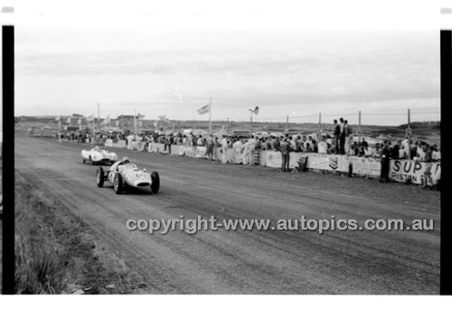 Phillip Island - 14th March 1960 - 60-PD-PI14360-093