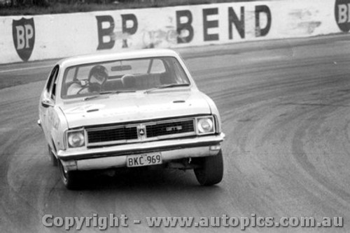 72058 - Jim Parrett - Holden Monaro V8 - Oran Park 1972