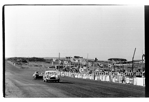 Phillip Island - 12th December 1960 - 60-PD-PI121260-066