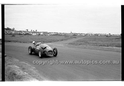 Phillip Island - 12th December 1960 - 60-PD-PI121260-079