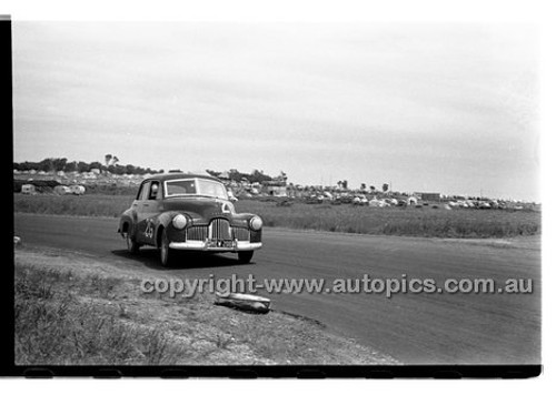 Phillip Island - 12th December 1960 - 60-PD-PI121260-088