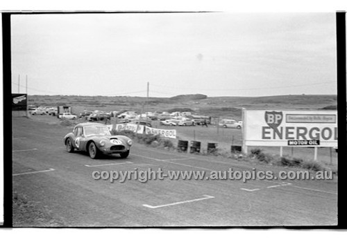 Phillip Island - 12th December 1960 - 60-PD-PI121260-105