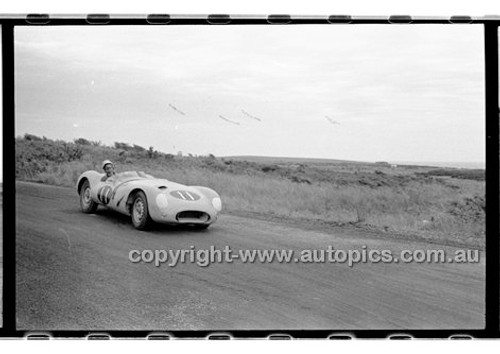 Phillip Island - 12th December 1960 - 60-PD-PI121260-110