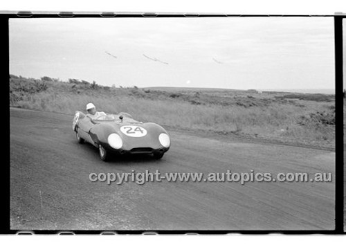 Phillip Island - 12th December 1960 - 60-PD-PI121260-111