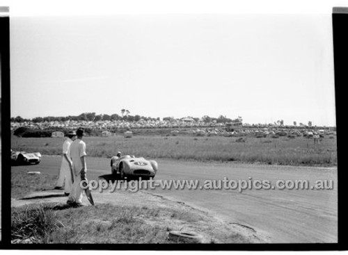 Phillip Island - 23rd October 1960 - 60-PD-PI231060-047