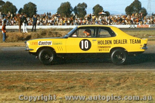 72079 - C. Bond   Holden Torana XU1 - Calder  1972