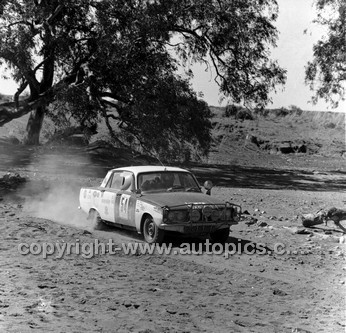 London to Sydney Marathon 1968 - Code - 68-London to Sydn-036