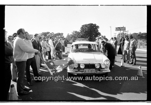 Castrol Championship Rally 1971 - Code - 71-T10771-046