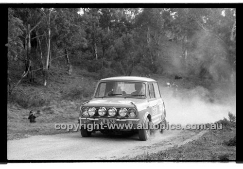 KLG Rally 1971 - Code - 71-TKLKG231071-007