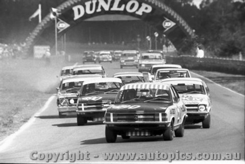 71073  - Bond / Morris / Brock all in Holden Torana LC XU1 Lead the pack at Warick Farm 1972