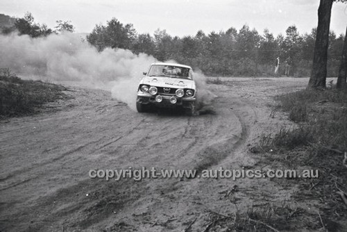 Southern Cross Rally 1975 - Code - 75-T SC61075-030