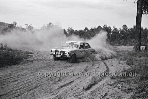 Southern Cross Rally 1975 - Code - 75-T SC61075-071