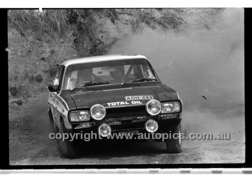 Southern Cross Rally 1977 - Code -77-T81077-518