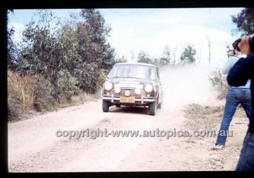 71-Southern Cross Rally 1971 - Code - 71-T-SCross-036
