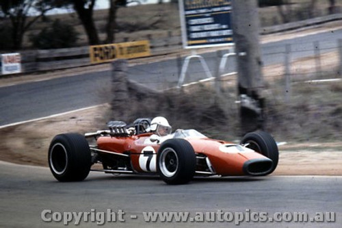 68541 - P. West Repco Brabham V8 - Bathurst 1968