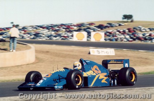 93506 - M. Larkham  Formula Holden - Eastern Creek 1993