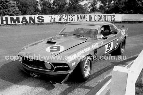 72573 - Allan Moffat, Trans AM Mustang  - Sandown 1972 - Photographer Peter D'Abbs