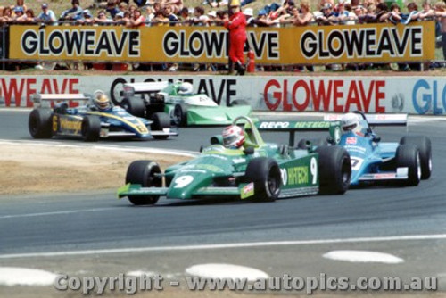 81518 - N. Piquet  Ralt RT4 / M. Quinn Gallowar / A. Miedecke Ralt RT4 / R. Hanger March 77B - AGP Calder 1981