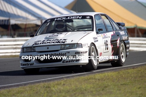 91036 - Allan Grice, Holden Commodore - Lakeside  1991 - Photographer Marshall Cass