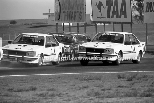 80093 - Charlie O'Brien, Peter Brock, Jim Richards,  HDT VC Commodore, Race of Champions, Calder 15th November 1980 - Photographer Peter D'Abbs