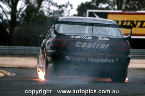 92048 - Tomas Mezera & Brad Jones, Sandown International Motor Raceway, 1992, VP Commodore - Photographer Marshall Cass