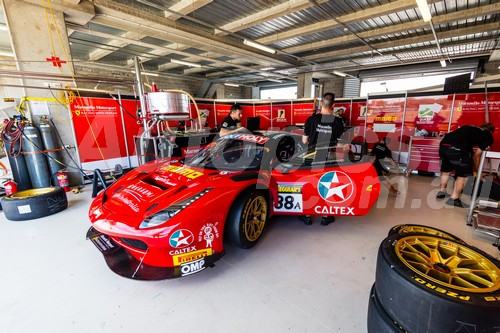 17059 - Toni Vilander, Craig Lowndes, Jamie Whincup - Ferrari 488 GT3 - 2017 Bathurst 12 Hour Winners