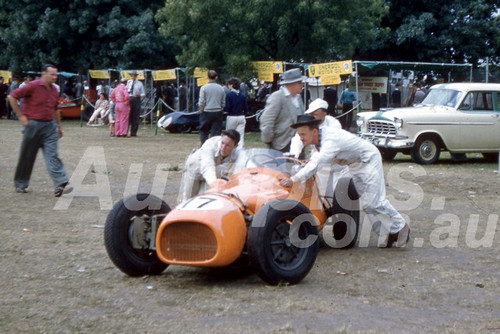 58120 - Jack Myers, WM Special Waggott Holden - Melbourne Grand Prix  Albert Park 1958 - Photographer Barry Kirkpatrick