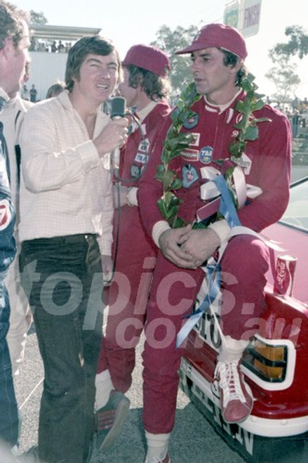 79104 - Peter Brock, Torana A9X - ATCC - Wanneroo 6th May 1979 - Photographer Tony Burton