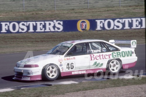 95053 - Neil Schembri / Greg Young, VP Commodore - Eastern Creek 1995 - Photographer Ray Simpson