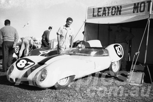 60106 - Frank Matich Lotus 15 Climax - Bathurst 2nd October 1960 - Paul Manton Collection