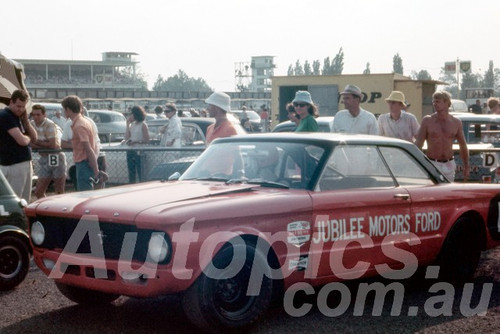 67095 - Brian Lawler - Falcon V8 - Warwick Farm 1967