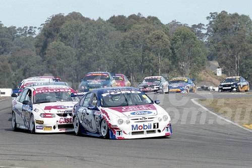 200107 - Glenn Seton, Ford Falcon AU & Greg Murphy, Holden Commodore VT - Oran Park 2000 - Photographer Marshall Cass