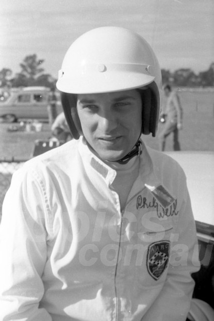 69668 - Phil Webb - Warwick Farm 1969 - Photographer Lance Ruting