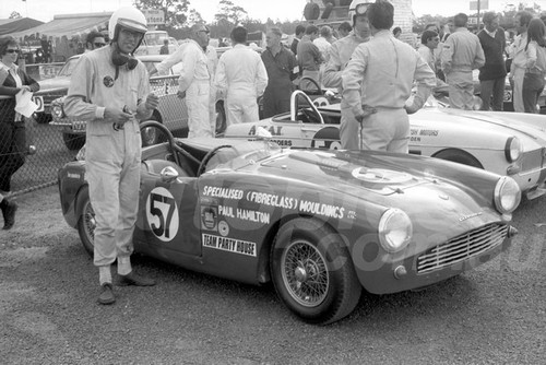 69665 - Paul Hamilton, Turner Ford - Warwick Farm 1969 - Photographer Lance Ruting