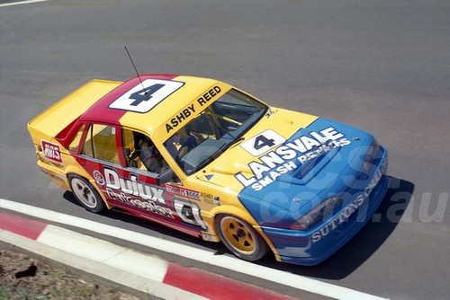 90782  -  STEVE REED / TREVOR ASHBY, COMMODORE VL - Tooheys 1000 Bathurst 1990 - Photographer Ray Simpson