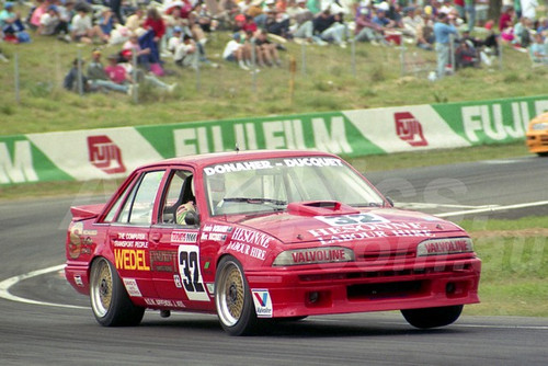 90808  -  LAURIE DONAHER / MARC DUCQUET, COMMODORE VL - Tooheys 1000 Bathurst 1990 - Photographer Ray Simpson