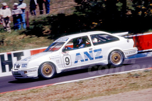 90834  -  KLAUS NIEDZWIEDZ / FRANK BIELA / PIERRE DIEUDONNE, FORD SIERRA - Tooheys 1000 Bathurst 1990 - Photographer Ray Simpson