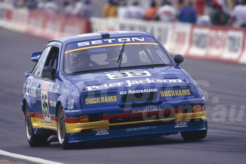 90857 - GLENN SETON / DREW PRICE, FORD SIERRA - Tooheys 1000 Bathurst 1990 - Photographer Ray Simpson