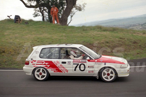 90888 - MIKE DOWSON / PAUL STOKELL / JOHN FAULKNER, TOYOTA COROLLA - Tooheys 1000 Bathurst 1990 - Photographer Ray Simpson