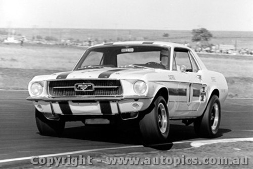 69047 - P. Geoghegan Ford Mustang - Calder 1969
