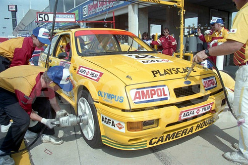 91800 - KEVIN WALDOCK / BRETT PETERS, FORD SIERRA - 1991 Bathurst Tooheys 1000 - Photographer Ray Simpson