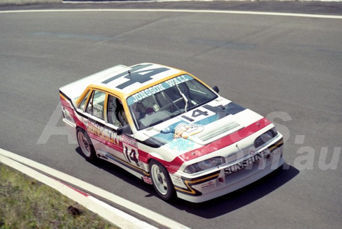 92783 -  WARREN JONSSON / DES WALL, COMMODORE VL - 1992 Bathurst Tooheys 1000 - Photographer Lance J Ruting