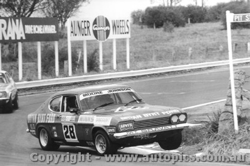 76764 - D. Johnson / G. Moore - Bathurst 1976 - Ford Capri