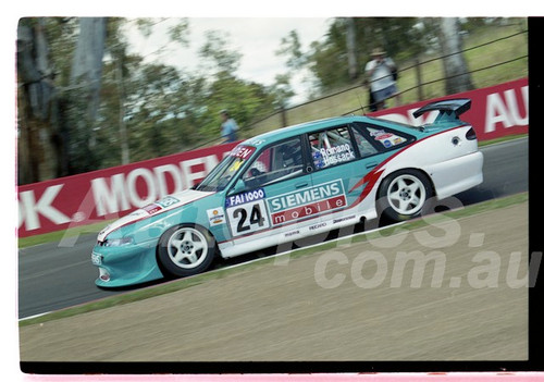 Bathurst FIA 1000 15th November 1999 - Photographer Marshall Cass - Code 99-MC-B99-181