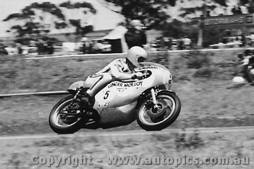 72304 - Ginger Molloy Kawasaki - Calder 1972