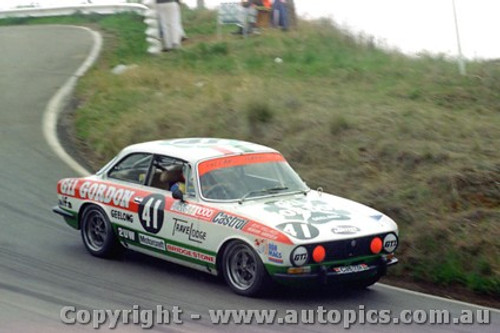 76767  -  R. Gillard / R. Harrison -  Alfa Romeo GTV  -  Bathurst 1976